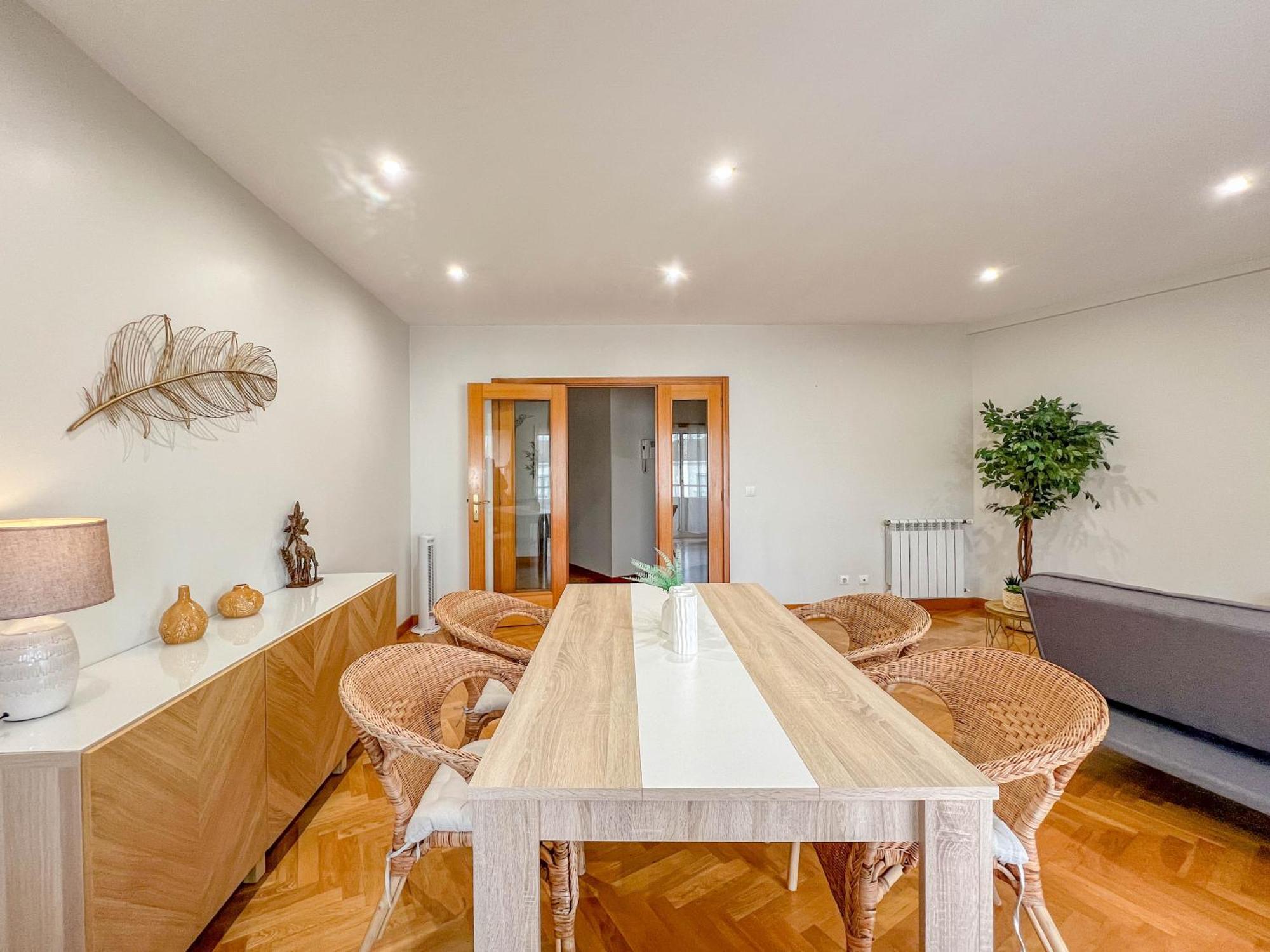 Comfortable Apartment In Виана-ду-Каштелу Экстерьер фото
