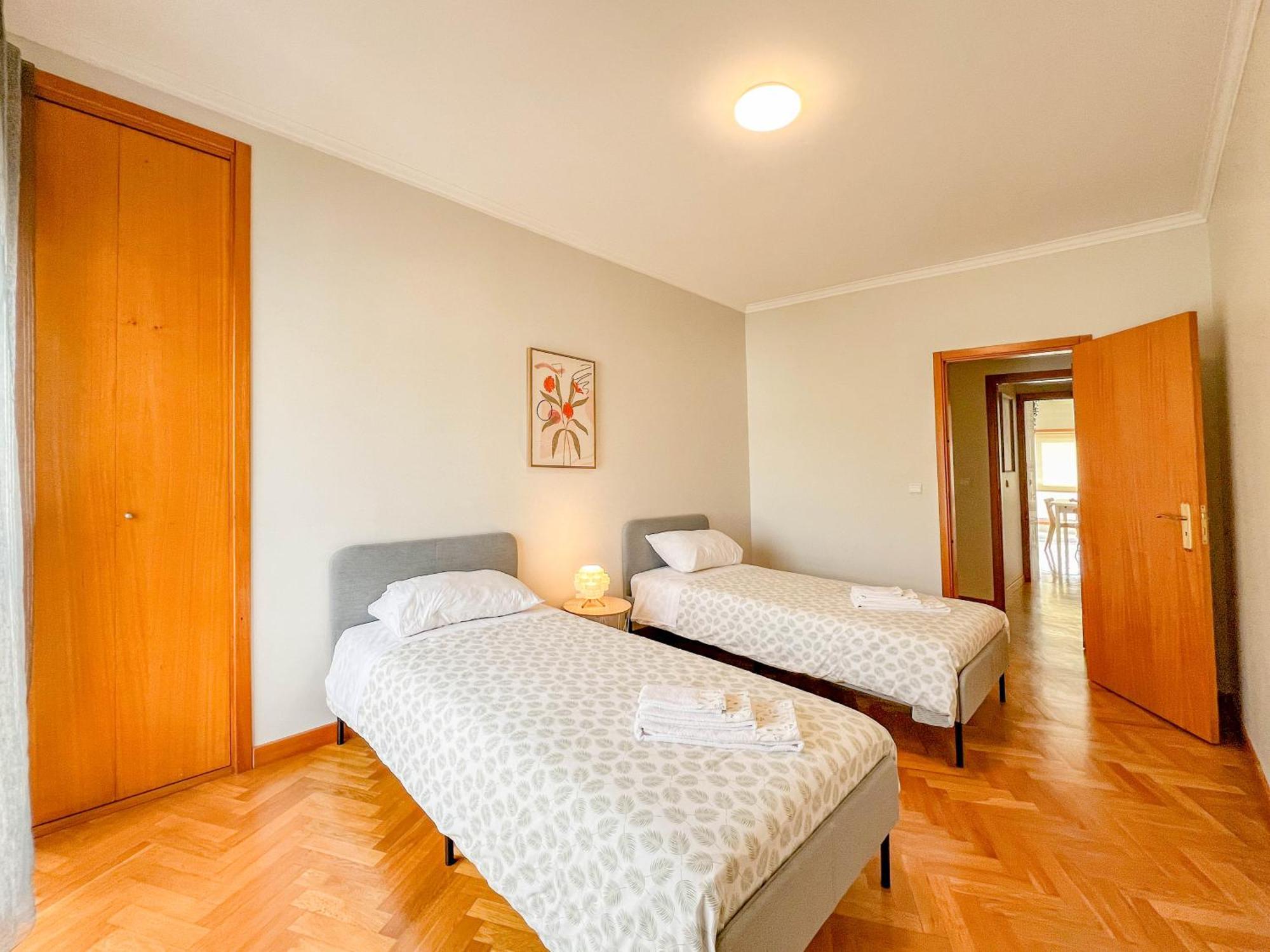 Comfortable Apartment In Виана-ду-Каштелу Экстерьер фото
