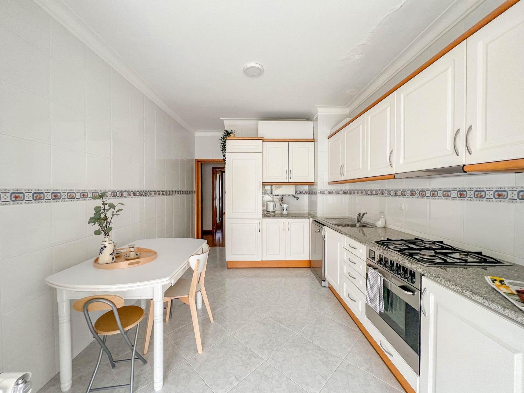 Comfortable Apartment In Виана-ду-Каштелу Экстерьер фото