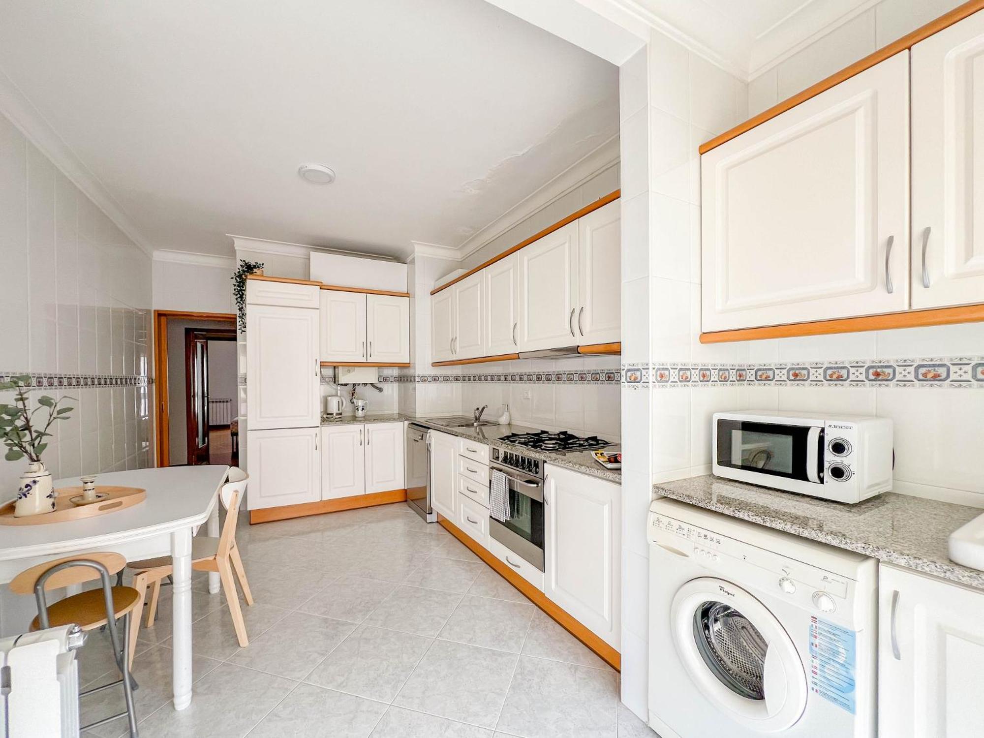 Comfortable Apartment In Виана-ду-Каштелу Экстерьер фото