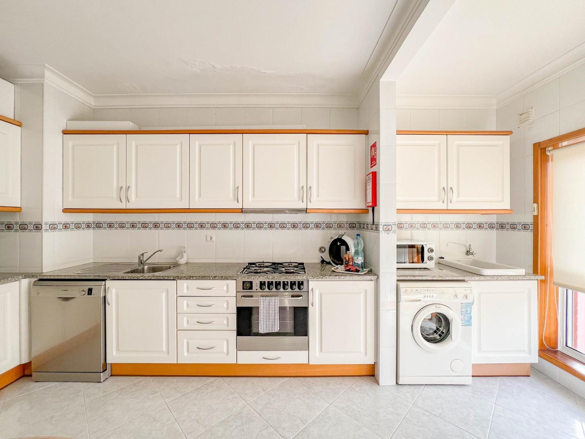 Comfortable Apartment In Виана-ду-Каштелу Экстерьер фото